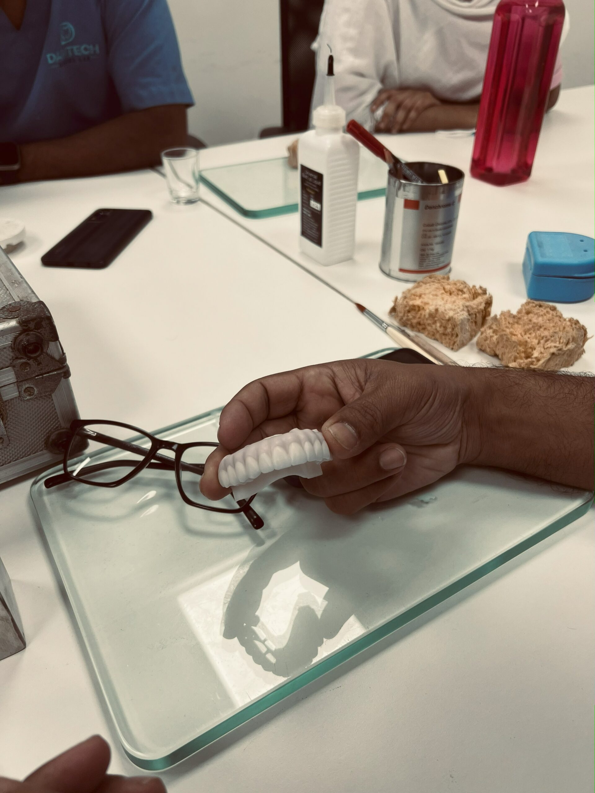On August 20, 2025, Dantech Dental Lab successfully hosted the VITA Training Programme focused on ceramic layering techniques, including staining and glazing. This advanced training session was designed to enhance the skills of dental technicians by providing hands-on experience with VITA’s world-class ceramic materials.