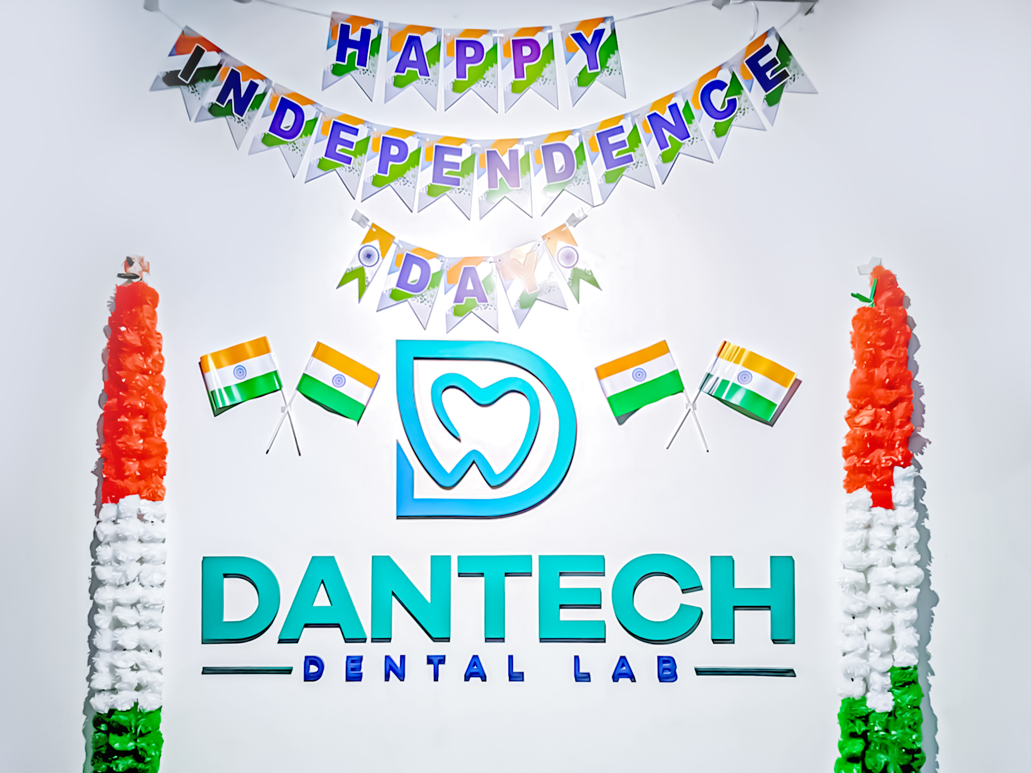 Dantech Dental Lab proudly celebrated India’s 79th Independence Day with great enthusiasm and patriotic spirit on 15th August 2025.